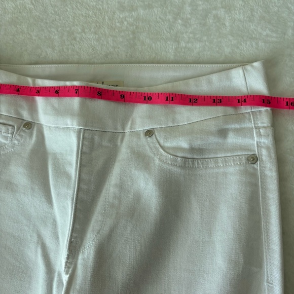 Tribal Jeans Flare Pull-On Women’s White Size 4 - Picture 11 of 15